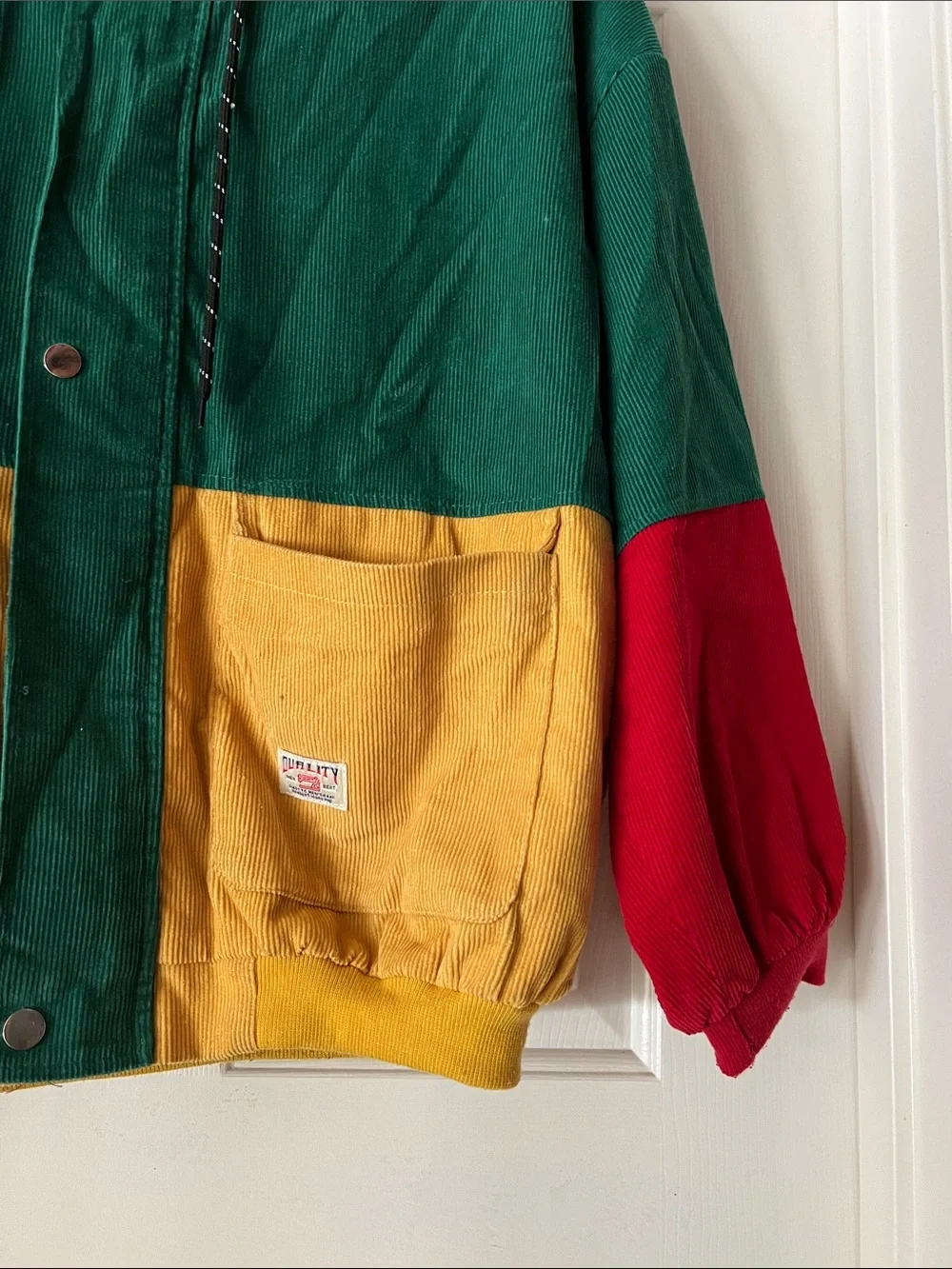 ZAFUL hooded Full zip Jacket ( Corduroy fabric / Zippers / Snap button)